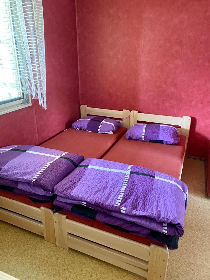 Hôtel Autokemp U Veze à Hořice Extérieur photo